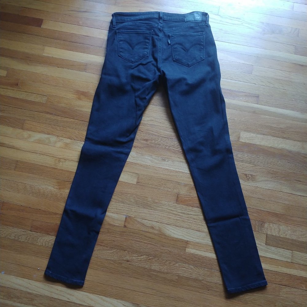 Black denim stretch skinny 711 Levi jeans - these fit like a glove!